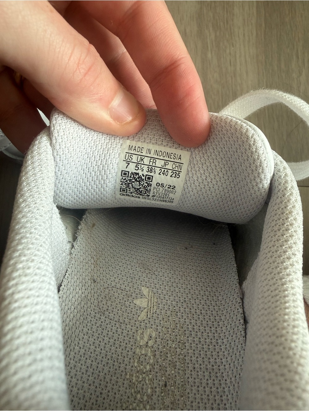 Adidas Superstar Women’s White Leather Shell Toe Sneakers Size 7 - Picture 7 of 7